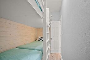 Beachside Bliss - Beach Gear Credit Included!