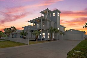 Beachside Bliss - Beach Gear Credit Included!