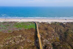 Beachside Bliss - Beach Gear Credit Included!