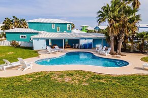 Beachside Bliss - Beach Gear Credit Included!