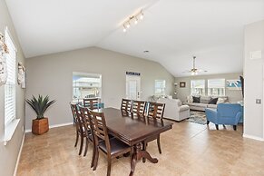 Latitude Adjustment - Private Pool/elevator!