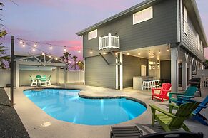 Latitude Adjustment - Private Pool/elevator!