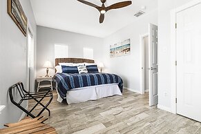 Blue Fin House- Pet Friendly & Boardwalk to the Beach!