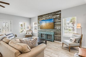 Blue Fin House- Pet Friendly & Boardwalk to the Beach!