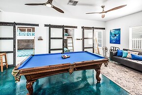 Blue Fin House- Pet Friendly & Boardwalk to the Beach!