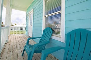 Blue Fin House- Pet Friendly & Boardwalk to the Beach!
