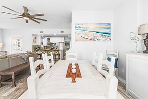 Blue Fin House- Pet Friendly & Boardwalk to the Beach!