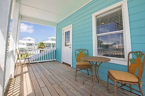 Blue Fin House- Pet Friendly & Boardwalk to the Beach!