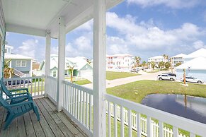 Blue Fin House- Pet Friendly & Boardwalk to the Beach!