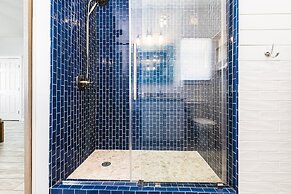 Blue Fin House- Pet Friendly & Boardwalk to the Beach!