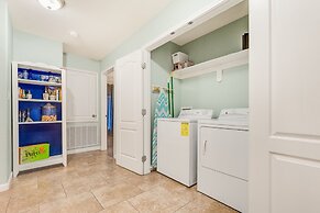 Boogie Board Bungalow - Pet Friendly! Private Pool!