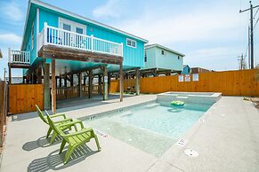 Boogie Board Bungalow - Pet Friendly! Private Pool!