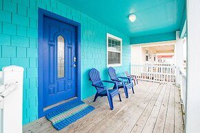Boogie Board Bungalow - Pet Friendly! Private Pool!