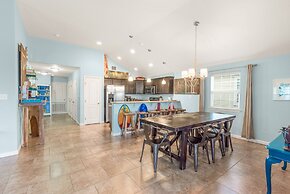 Boogie Board Bungalow - Pet Friendly! Private Pool!