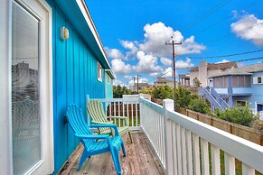 Boogie Board Bungalow - Pet Friendly! Private Pool!