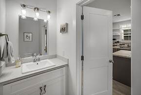 Sea Glass Cottage - Beach Gear Credit Included!