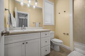 Sea Glass Cottage - Beach Gear Credit Included!