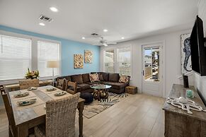 Sea Glass Cottage - Beach Gear Credit Included!