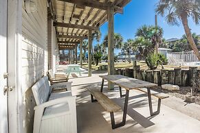 The Sandbar - Pet Friendly! Overlooking Community Pool!