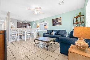 The Sandbar - Pet Friendly! Overlooking Community Pool!