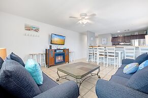 The Sandbar - Pet Friendly! Overlooking Community Pool!