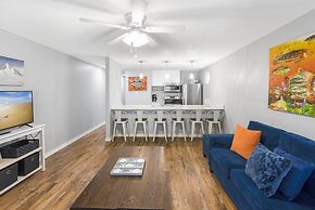 Wave on Wave - Pet Friendly! Beach Gear Credit Included!