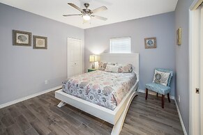 La Sirena - Beach Gear Credit Included! Overlooking Nature Prese