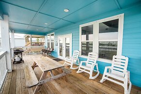 La Sirena - Beach Gear Credit Included! Overlooking Nature Prese