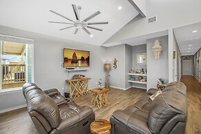 La Sirena - Beach Gear Credit Included! Overlooking Nature Prese