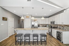 La Sirena - Beach Gear Credit Included! Overlooking Nature Prese