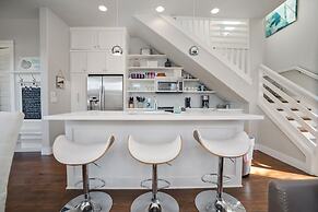 The Oyster House - Pet Friendly! Golf Cart Included!