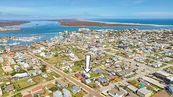 The Oyster House - Pet Friendly! Golf Cart Included!