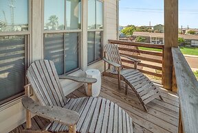 The Oyster House - Pet Friendly! Golf Cart Included!