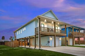 Glory Daze - Private Pool! Beach Gear Credit Included!