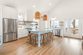 Glory Daze - Private Pool! Beach Gear Credit Included!