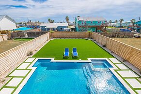 Glory Daze - Private Pool! Beach Gear Credit Included!