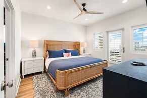 Glory Daze - Private Pool! Beach Gear Credit Included!