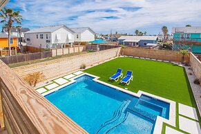 Glory Daze - Private Pool! Beach Gear Credit Included!