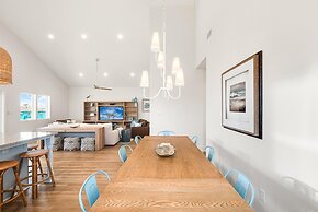 Glory Daze - Private Pool! Beach Gear Credit Included!