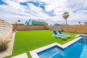 Glory Daze - Private Pool! Beach Gear Credit Included!