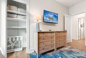 Glory Daze - Private Pool! Beach Gear Credit Included!