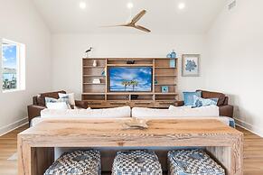 Glory Daze - Private Pool! Beach Gear Credit Included!