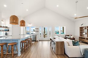 Glory Daze - Private Pool! Beach Gear Credit Included!