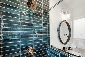 Glory Daze - Private Pool! Beach Gear Credit Included!