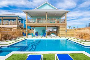 Glory Daze - Private Pool! Beach Gear Credit Included!