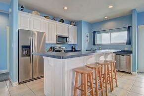 Casa Las Palmas - Pet Friendly! Boardwalk to the Beach!