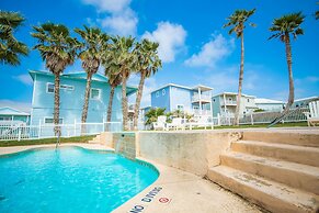 Casa Azul - Boardwalk to the Beach!