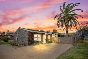 Oleander House - Pet Friendly! Private Pool!