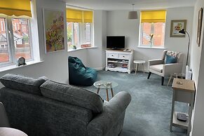 Sleeps 4 With Ensuite and Free Parking
