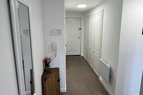 Sleeps 4 With Ensuite and Free Parking